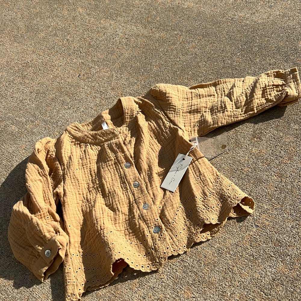 NWT Rylee + Cru Eyelet woven blouse girls 2-3y.